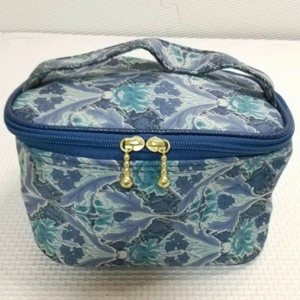 Mikimoto Cosmetic Pouch💥PRICE DROP💥